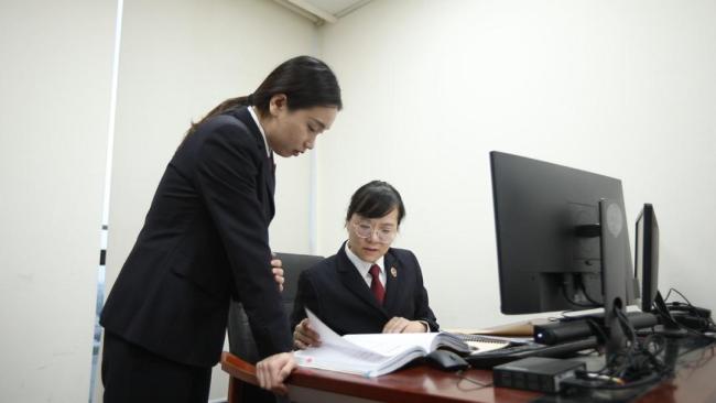 上海药街市从近20名老东说念主处廉价收药